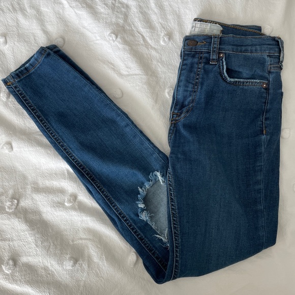 Free People - Busted Knee Skinny Jeans - Picture 2 of 3